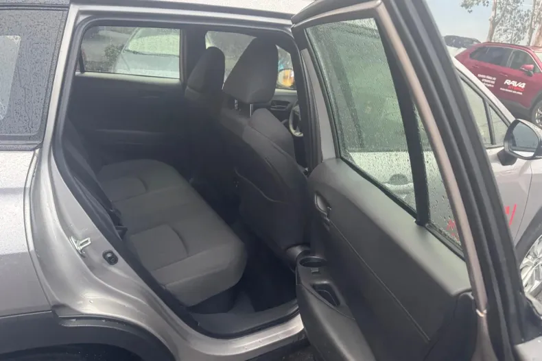 Toyota Corolla Cross din 2025 cu 2.822 km - oferta TOY160512 - foto 11