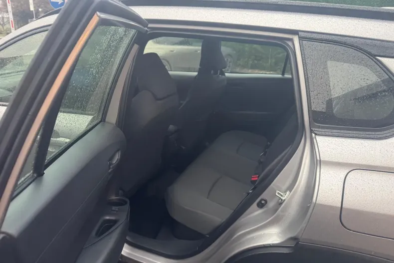 Toyota Corolla Cross din 2025 cu 2.822 km - oferta TOY160512 - foto 12