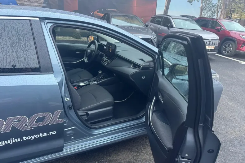 Toyota Corolla din 2025 cu 2.794 km - oferta TOY160513 - foto 5