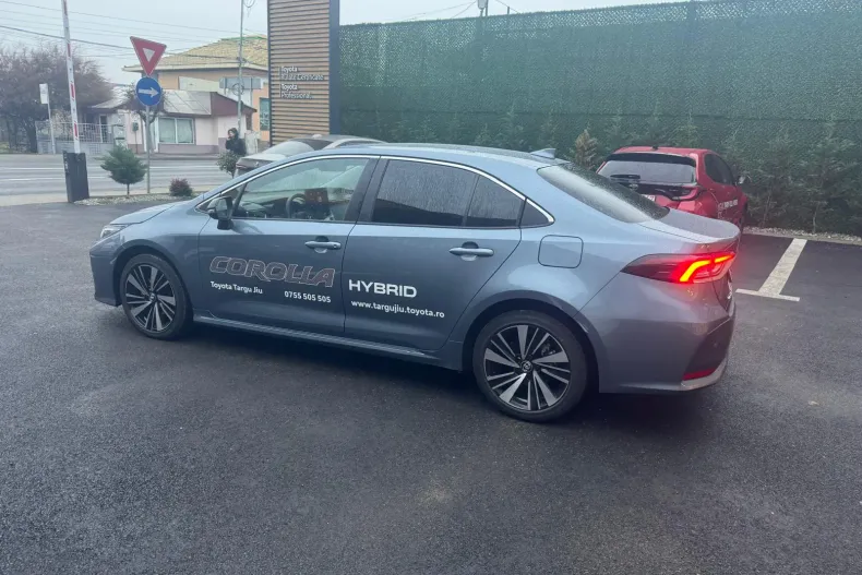 Toyota Corolla din 2025 cu 2.794 km - oferta TOY160513 - foto 8