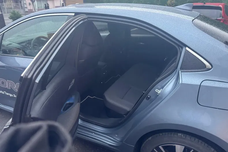 Toyota Corolla din 2025 cu 2.794 km - oferta TOY160513 - foto 11