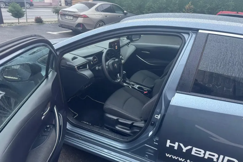 Toyota Corolla din 2025 cu 2.794 km - oferta TOY160513 - foto 13