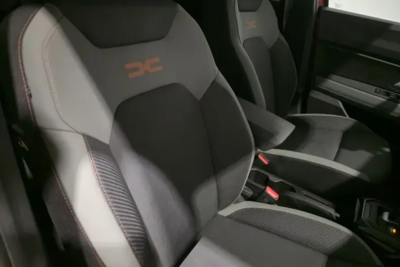 Dacia Duster din 2024 cu 30.214 km - oferta DAC160523 - foto 24