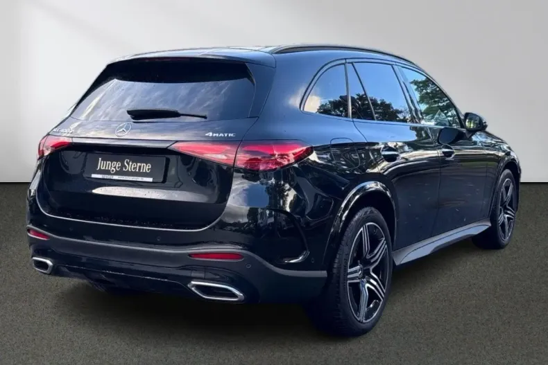 Mercedes-Benz GLC 400 din 2023 cu 45.390 km - oferta MER160527 - foto 3