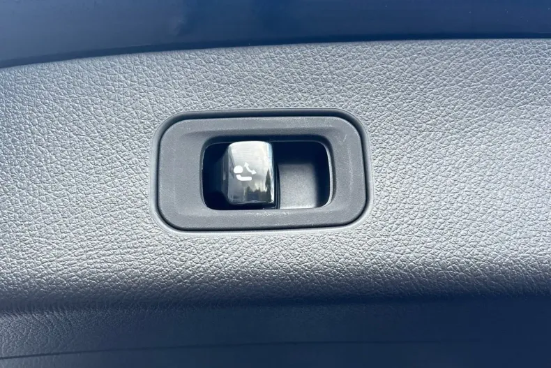 Mercedes-Benz GLC 400 din 2023 cu 45.390 km - oferta MER160527 - foto 22