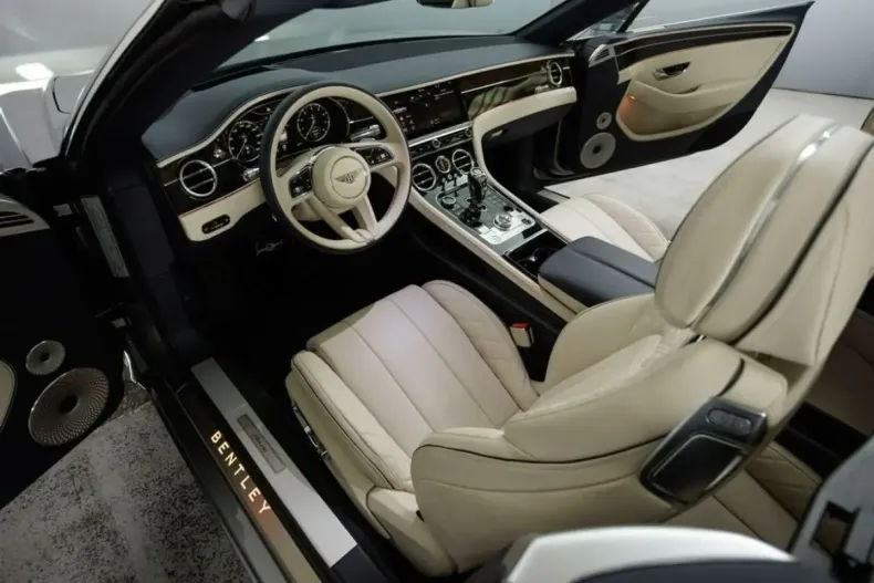 Bentley Continental din 2024 cu 4.251 km - oferta BEN160531 - foto 24