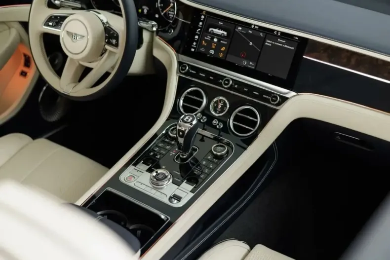 Bentley Continental din 2024 cu 4.251 km - oferta BEN160531 - foto 27