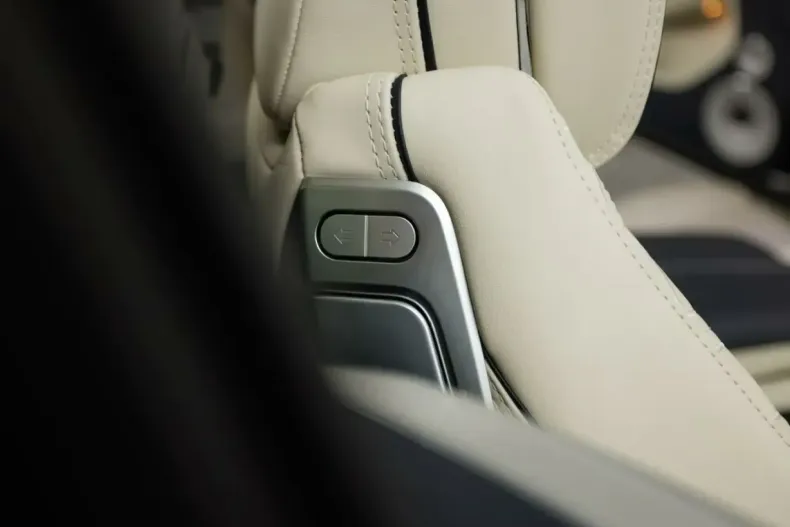 Bentley Continental din 2024 cu 4.251 km - oferta BEN160531 - foto 38