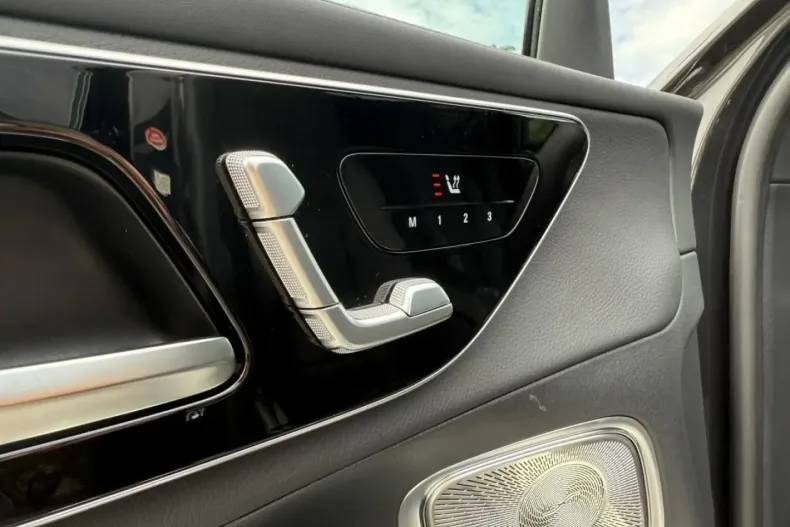 Mercedes-Benz GLC 300 din 2024 cu 23.500 km - oferta MER160532 - foto 11