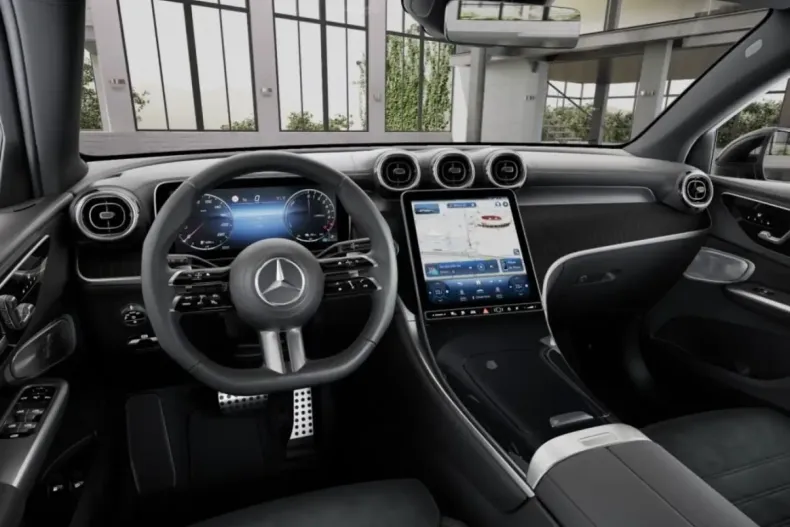 Mercedes-Benz GLC 400 din 2023 cu 48.587 km - oferta MER160533 - foto 3