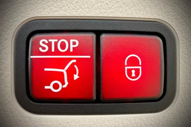 Mercedes-Benz EQS din 2022 cu 74.440 km - oferta MER160535 - foto 7