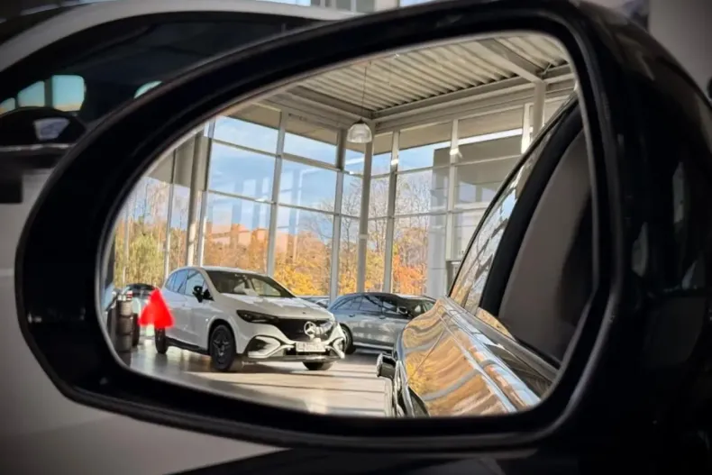 Mercedes-Benz EQS din 2022 cu 74.440 km - oferta MER160535 - foto 18