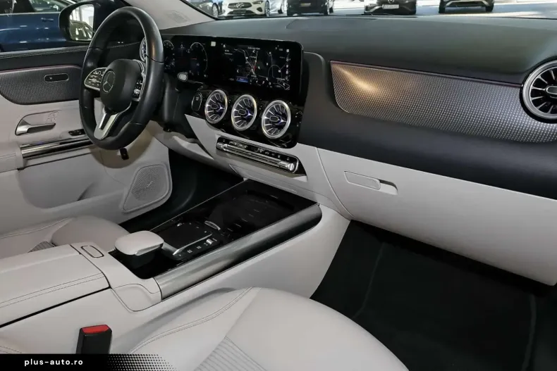 Mercedes-Benz EQA din 2022 cu 53.290 km - oferta MER160537 - foto 8