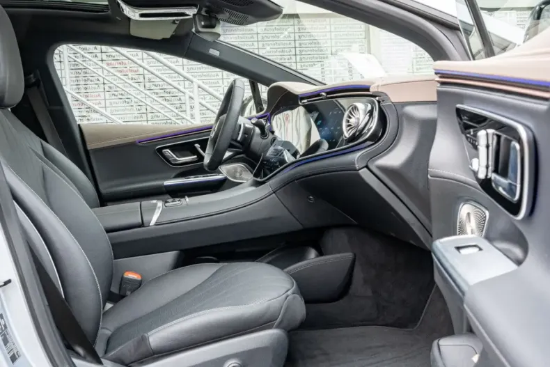 Mercedes-Benz EQE din 2025 cu 6.953 km - oferta MER160541 - foto 2