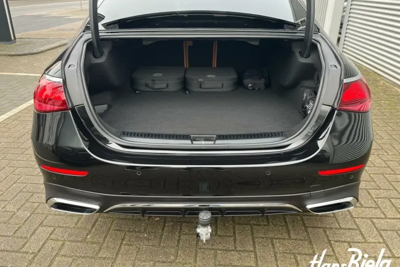 Mercedes-Benz E 300 din 2024 cu 20.343 km - oferta MER160544 - foto 5