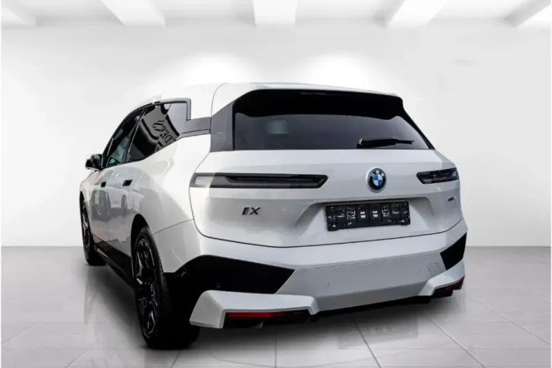 BMW iX din 2023 cu 20.100 km - oferta BMW160546 - foto 3