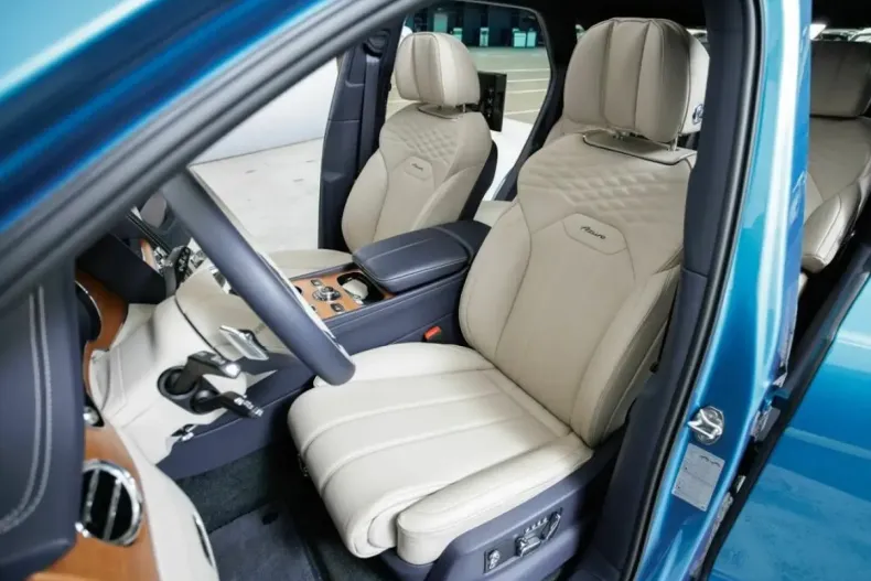 Bentley Bentayga din 2024 cu 6.178 km - oferta BEN160557 - foto 2