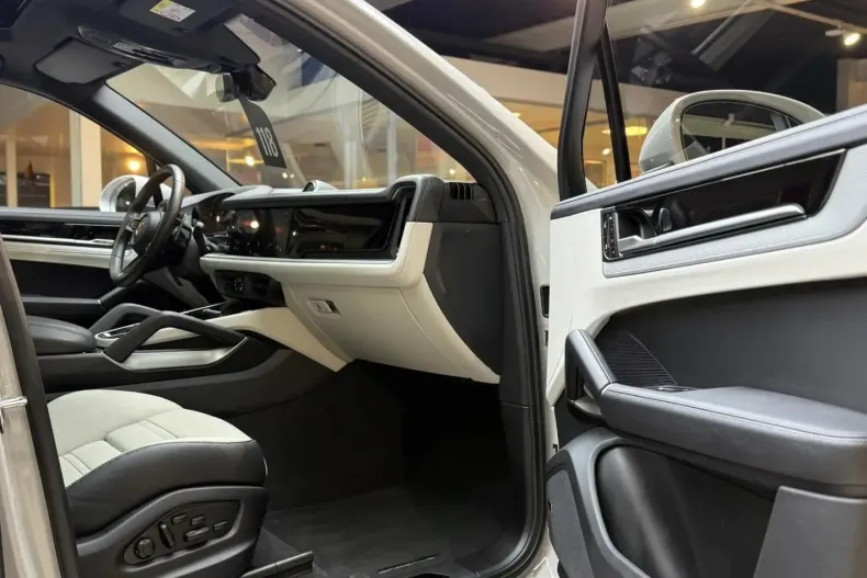 Porsche Cayenne din 2024 cu 70.000 km - oferta POR160558 - foto 23