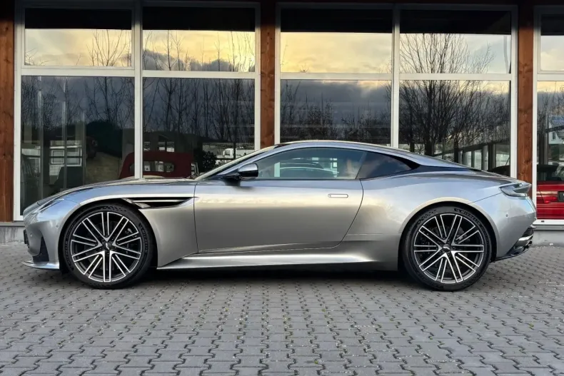 Aston Martin DB12 din 2024 cu 3.421 km - oferta AST160560 - foto 4