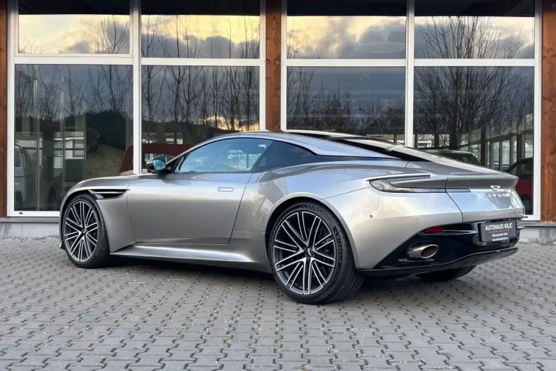 Aston Martin DB12 din 2024 cu 3.421 km - oferta AST160560 - foto 5