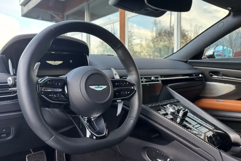 Aston Martin DB12 din 2024 cu 3.421 km - oferta AST160560 - foto 8