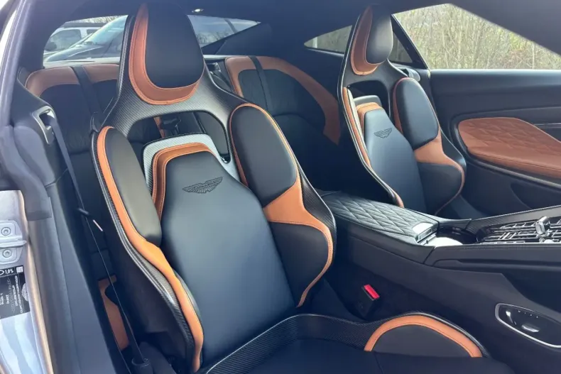 Aston Martin DB12 din 2024 cu 3.421 km - oferta AST160560 - foto 9