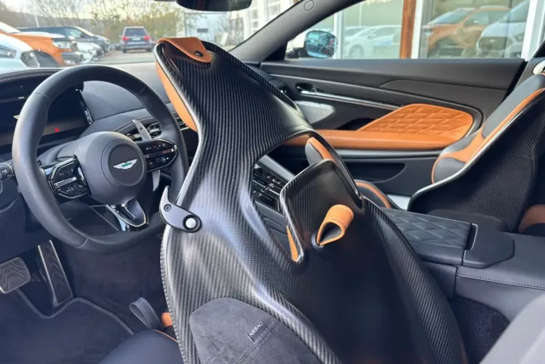 Aston Martin DB12 din 2024 cu 3.421 km - oferta AST160560 - foto 10