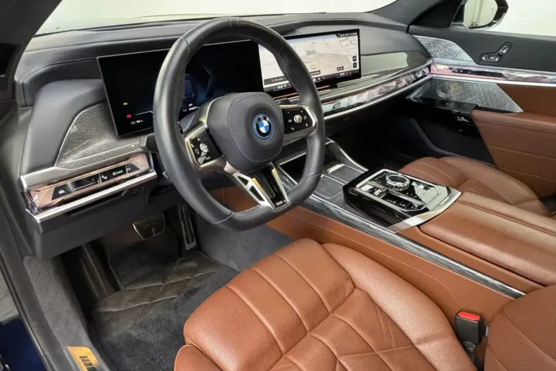 BMW i7 din 2023 cu 24.365 km - oferta BMW160562 - foto 7