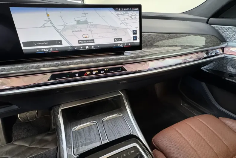 BMW i7 din 2023 cu 24.365 km - oferta BMW160562 - foto 9