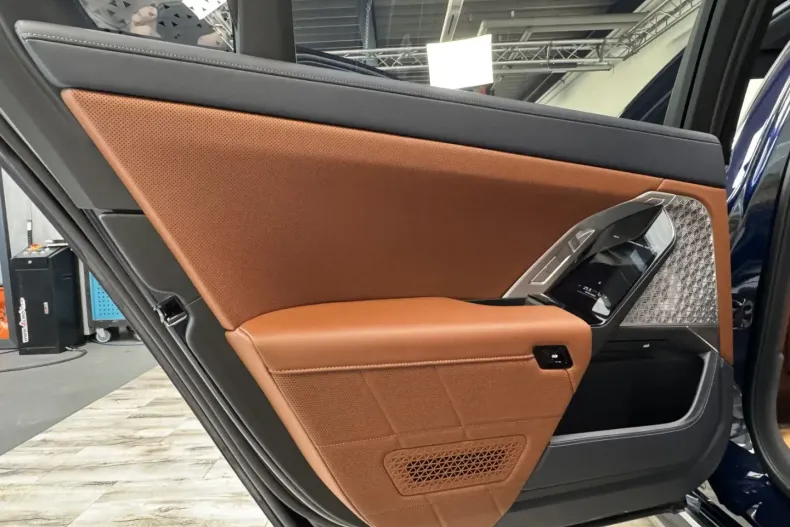 BMW i7 din 2023 cu 24.365 km - oferta BMW160562 - foto 20