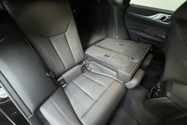 BMW i4 din 2024 cu 20.432 km - oferta BMW160563 - foto 25