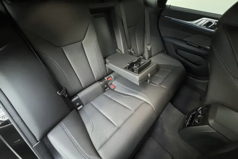 BMW i4 din 2024 cu 20.432 km - oferta BMW160563 - foto 27