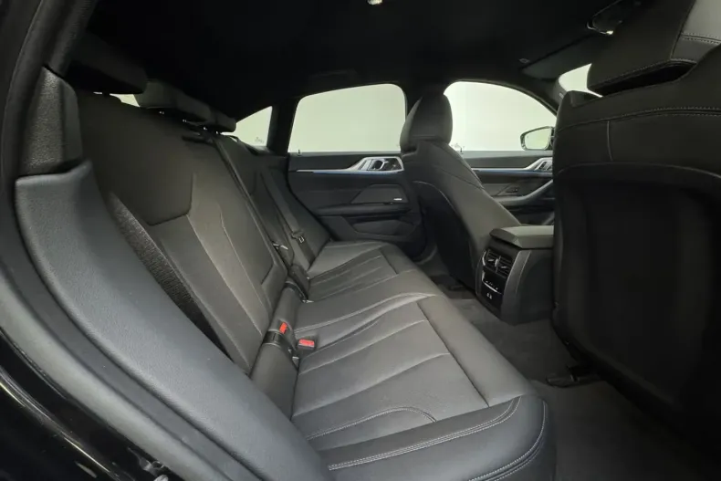 BMW i4 din 2024 cu 20.432 km - oferta BMW160563 - foto 30