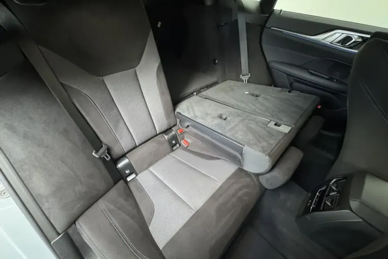 BMW i4 din 2024 cu 14.094 km - oferta BMW160566 - foto 24