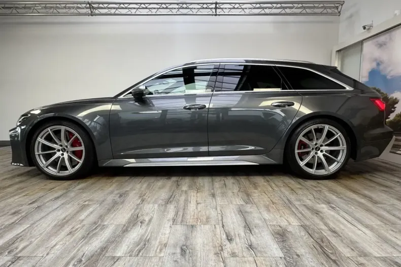 Audi RS6 din 2023 cu 45.433 km - oferta AUD160574 - foto 3