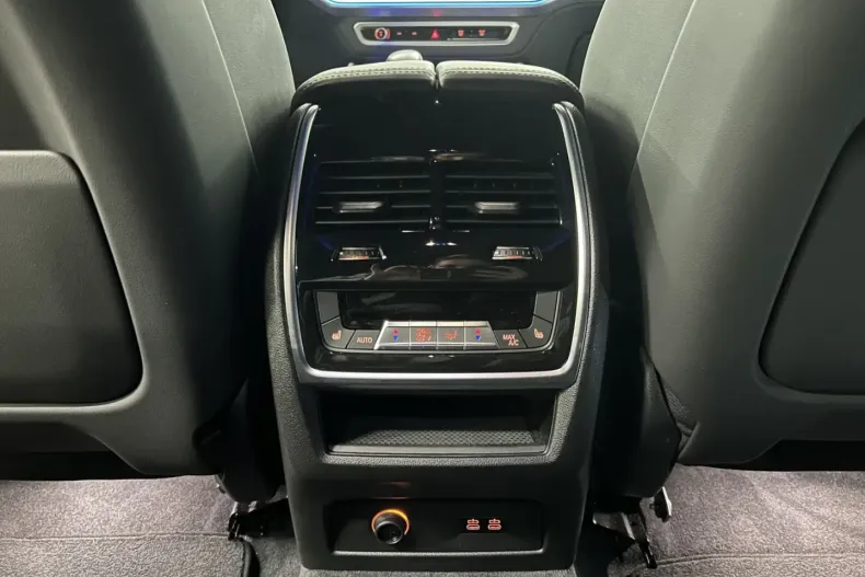 BMW XM din 2024 cu 14.949 km - oferta BMW160576 - foto 21