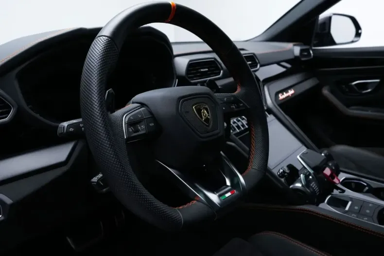 Lamborghini Urus din 2023 cu 6.200 km - oferta LAM160583 - foto 8