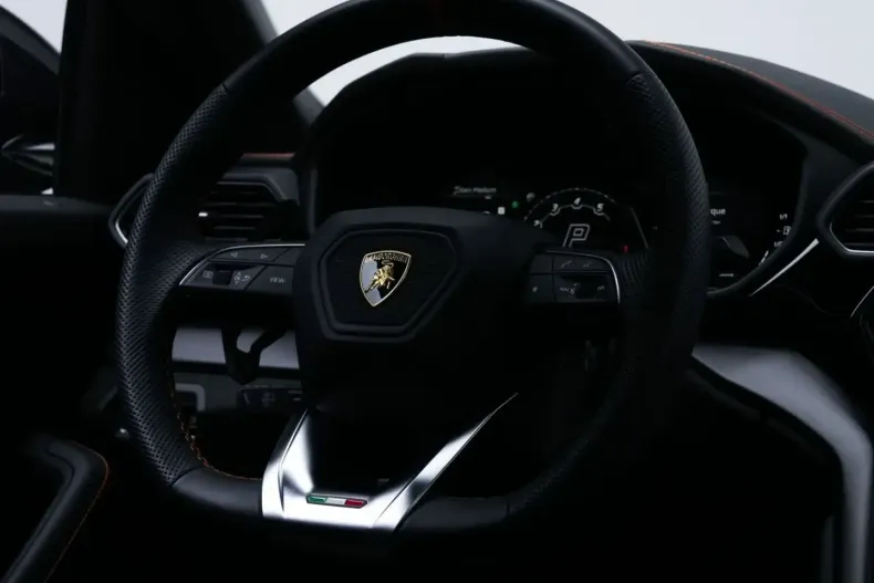 Lamborghini Urus din 2023 cu 6.200 km - oferta LAM160583 - foto 37