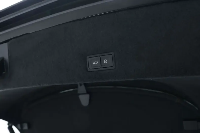 Lamborghini Urus din 2023 cu 6.200 km - oferta LAM160583 - foto 47