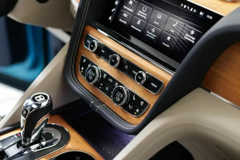 Bentley Bentayga din 2024 cu 6.178 km - oferta BEN160585 - foto 30