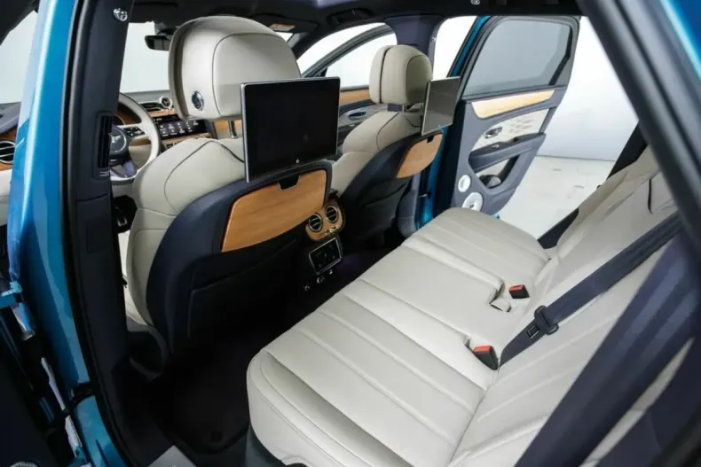 Bentley Bentayga din 2024 cu 6.178 km - oferta BEN160585 - foto 37