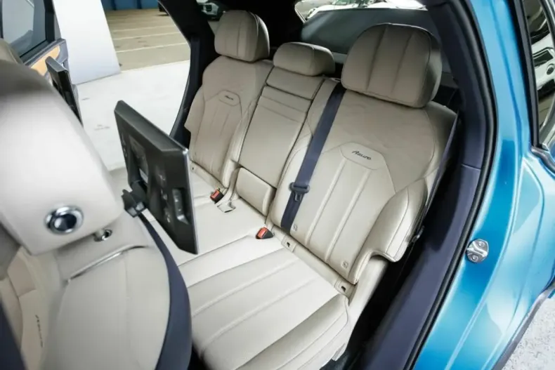 Bentley Bentayga din 2024 cu 6.178 km - oferta BEN160585 - foto 38