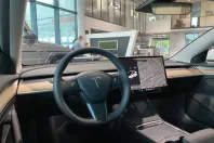 Tesla Model 3 din 2023 cu 2.790 km - oferta TES160587 - foto 6