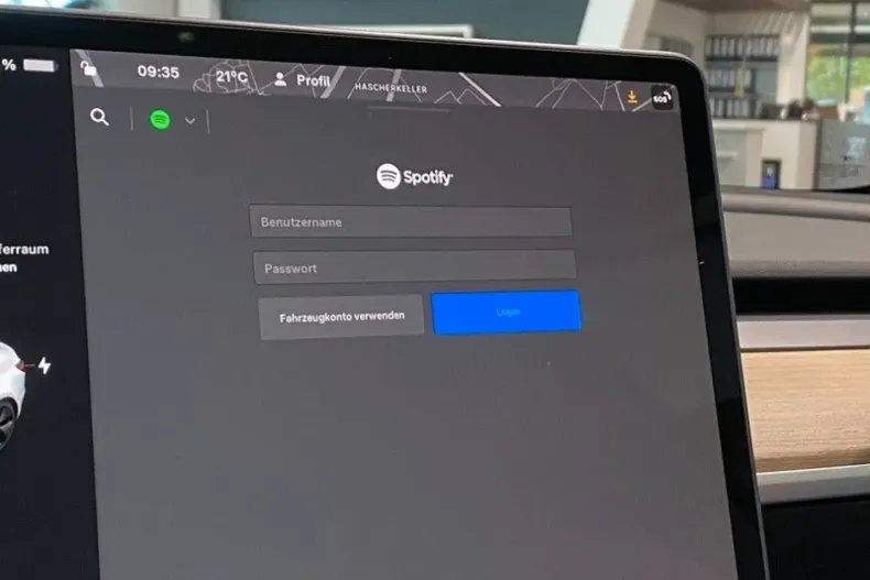 Tesla Model 3 din 2023 cu 2.790 km - oferta TES160587 - foto 17