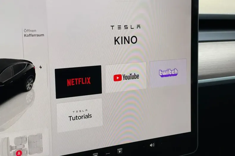 Tesla Model Y din 2023 cu 4.500 km - oferta TES160588 - foto 25