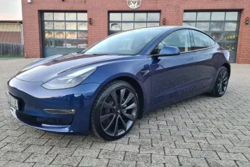 Tesla Model 3 din 2023 - oferta TES160590
