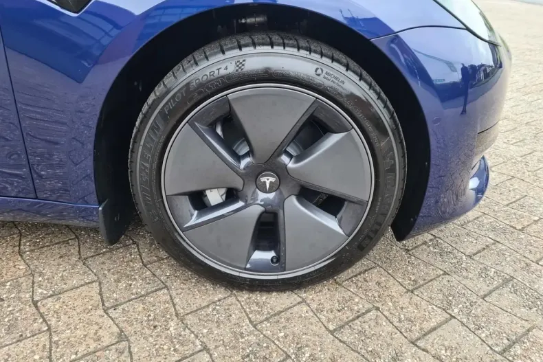 Tesla Model 3 din 2023 cu 18.500 km - oferta TES160590 - foto 24