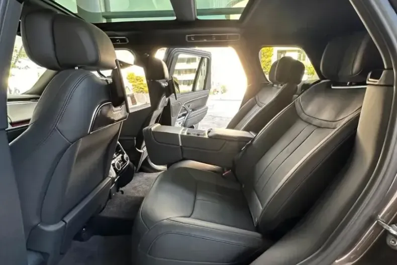 Land Rover Range Rover din 2024 cu 24.000 km - oferta LAN160593 - foto 22