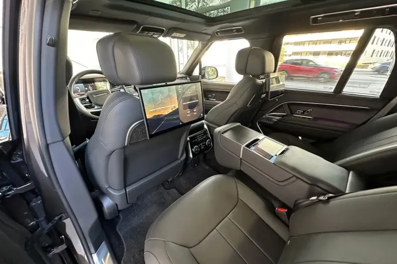 Land Rover Range Rover din 2024 cu 24.000 km - oferta LAN160593 - foto 23