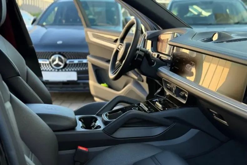 Porsche Cayenne din 2024 cu 24.995 km - oferta POR160597 - foto 7